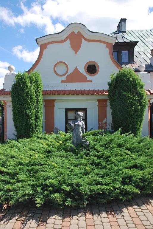 Palac W Czyzowie Szlacheckim Czyzow Szlachecki Dış mekan fotoğraf