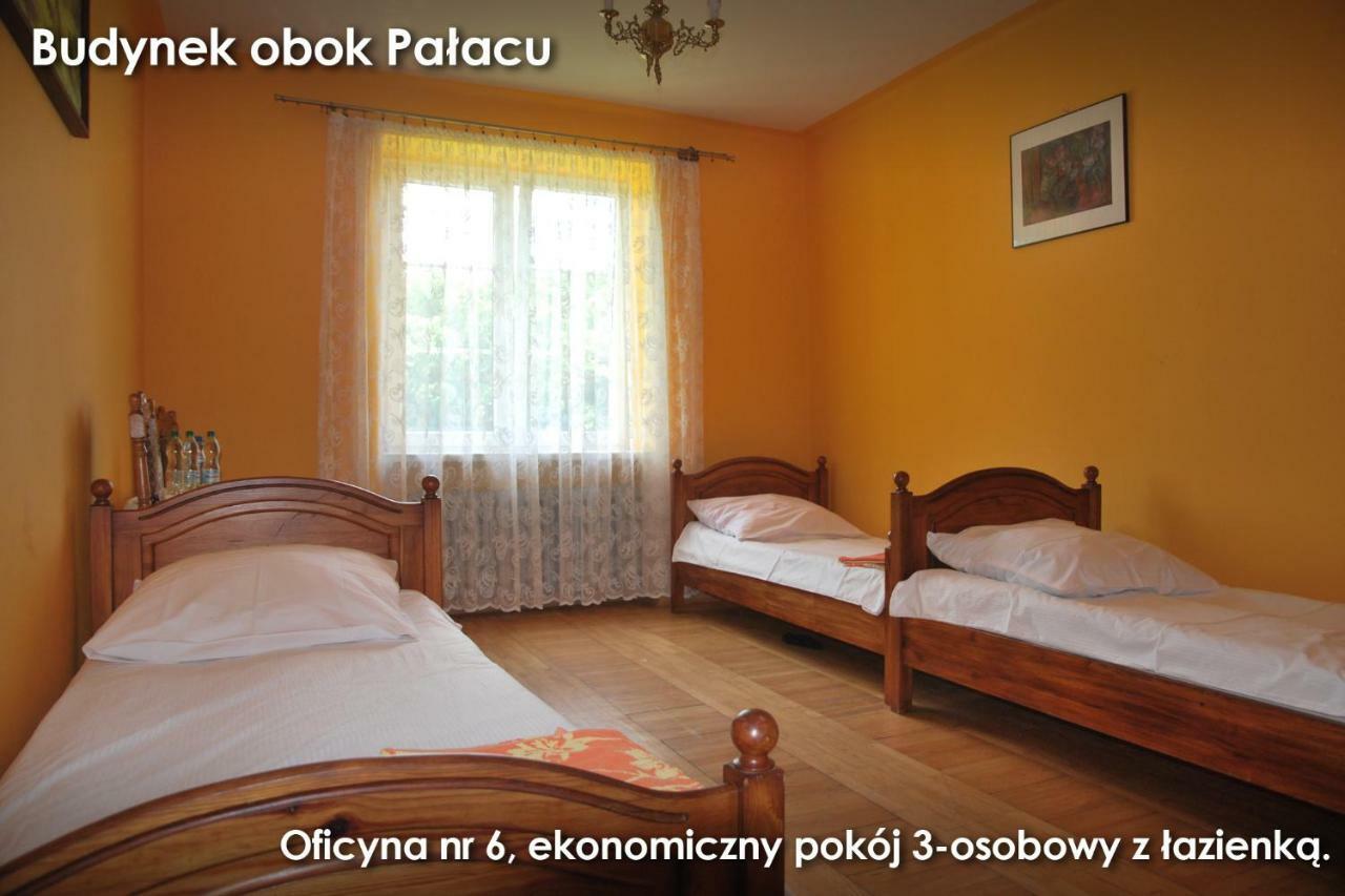 Palac W Czyzowie Szlacheckim Czyzow Szlachecki Oda fotoğraf