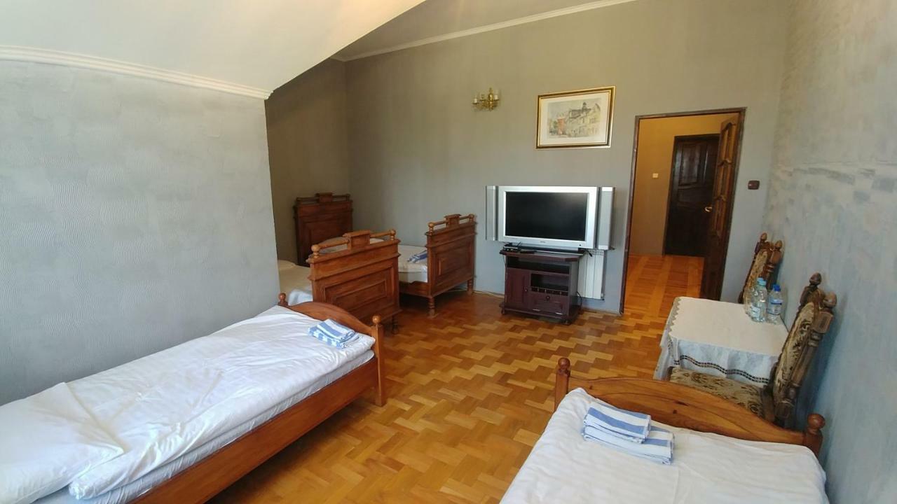 Palac W Czyzowie Szlacheckim Czyzow Szlachecki Dış mekan fotoğraf